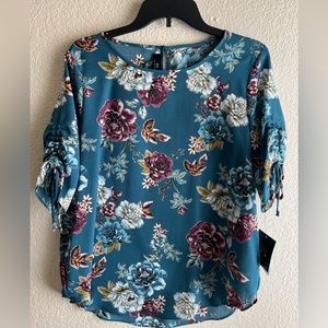 NWT! Pate Floral Blouse -I.N San Francisco